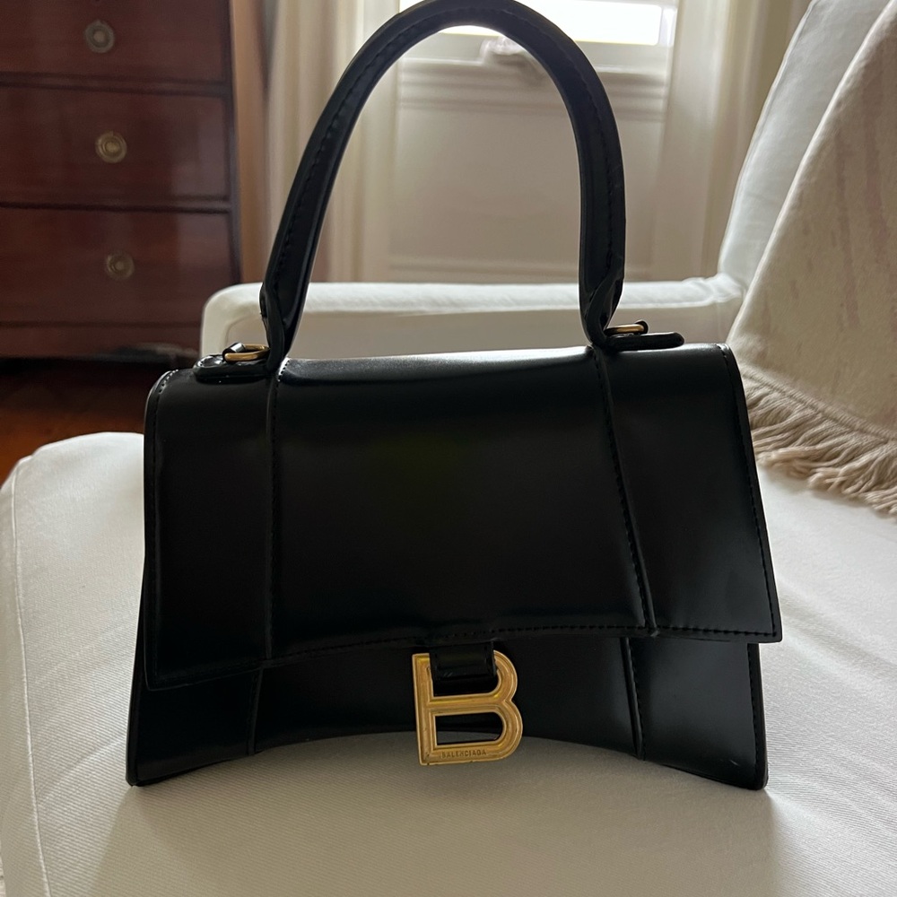 Black Handbag with Gold Accent